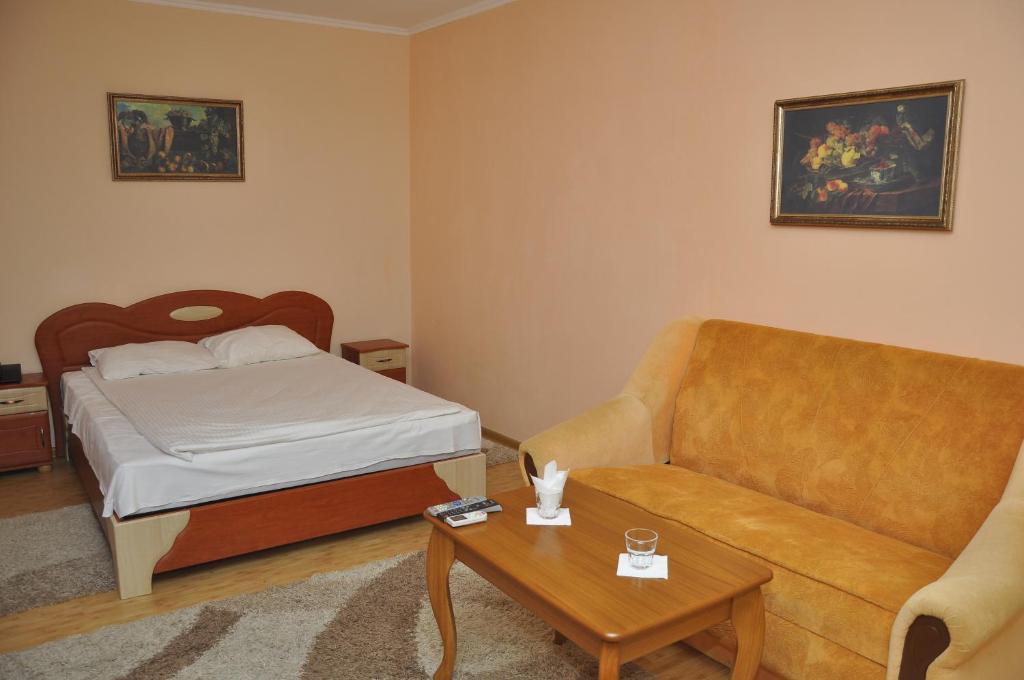 Casablanca Hotel Kaluš Pokoj fotografie