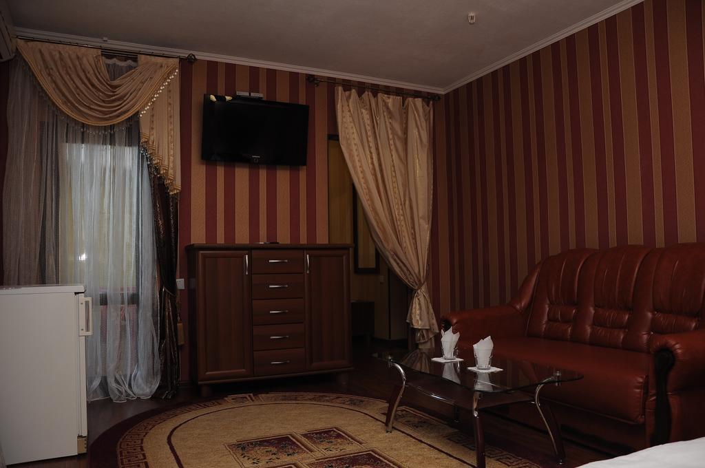 Casablanca Hotel Kaluš Pokoj fotografie